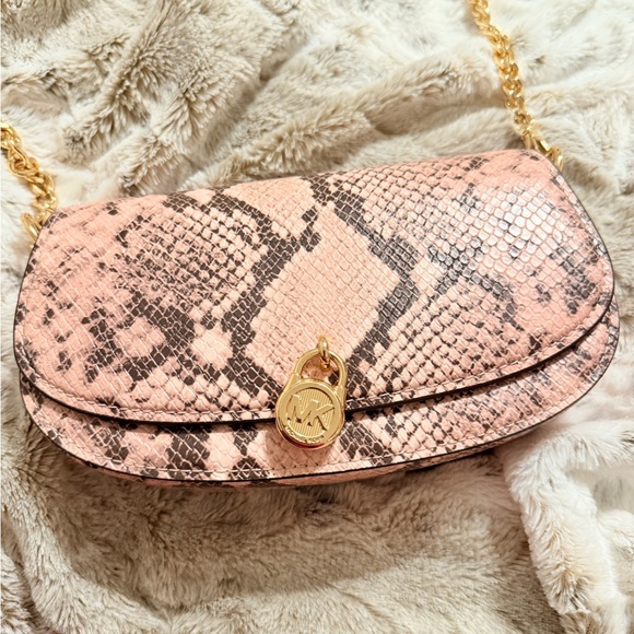NWOT Michael Kors Mila Pink Snakeskin crossbody Messenger Clutch Purse - Picture 6 of 11